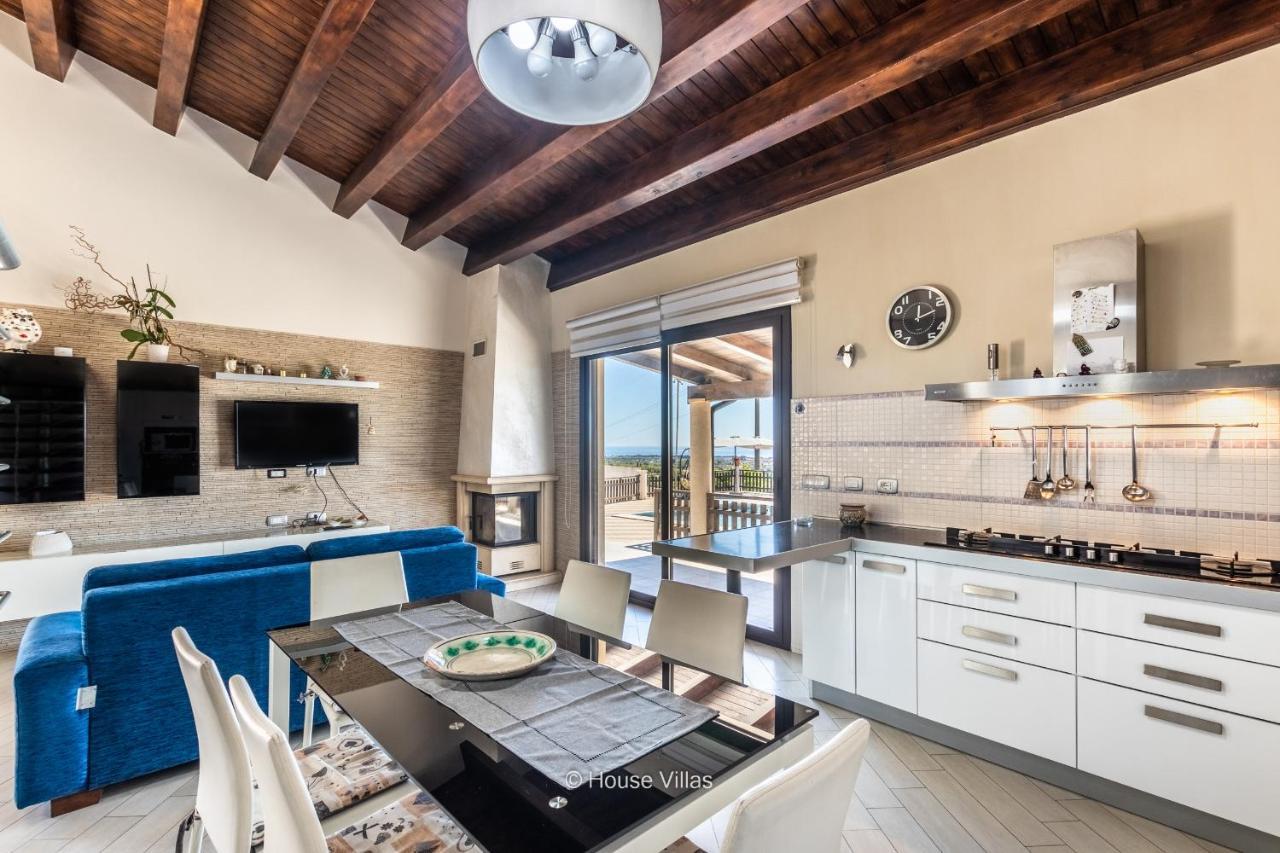 House&Villas - Villa Zora Avola Bagian luar foto