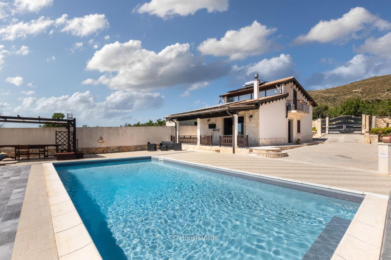 House&Villas - Villa Zora Avola Bagian luar foto