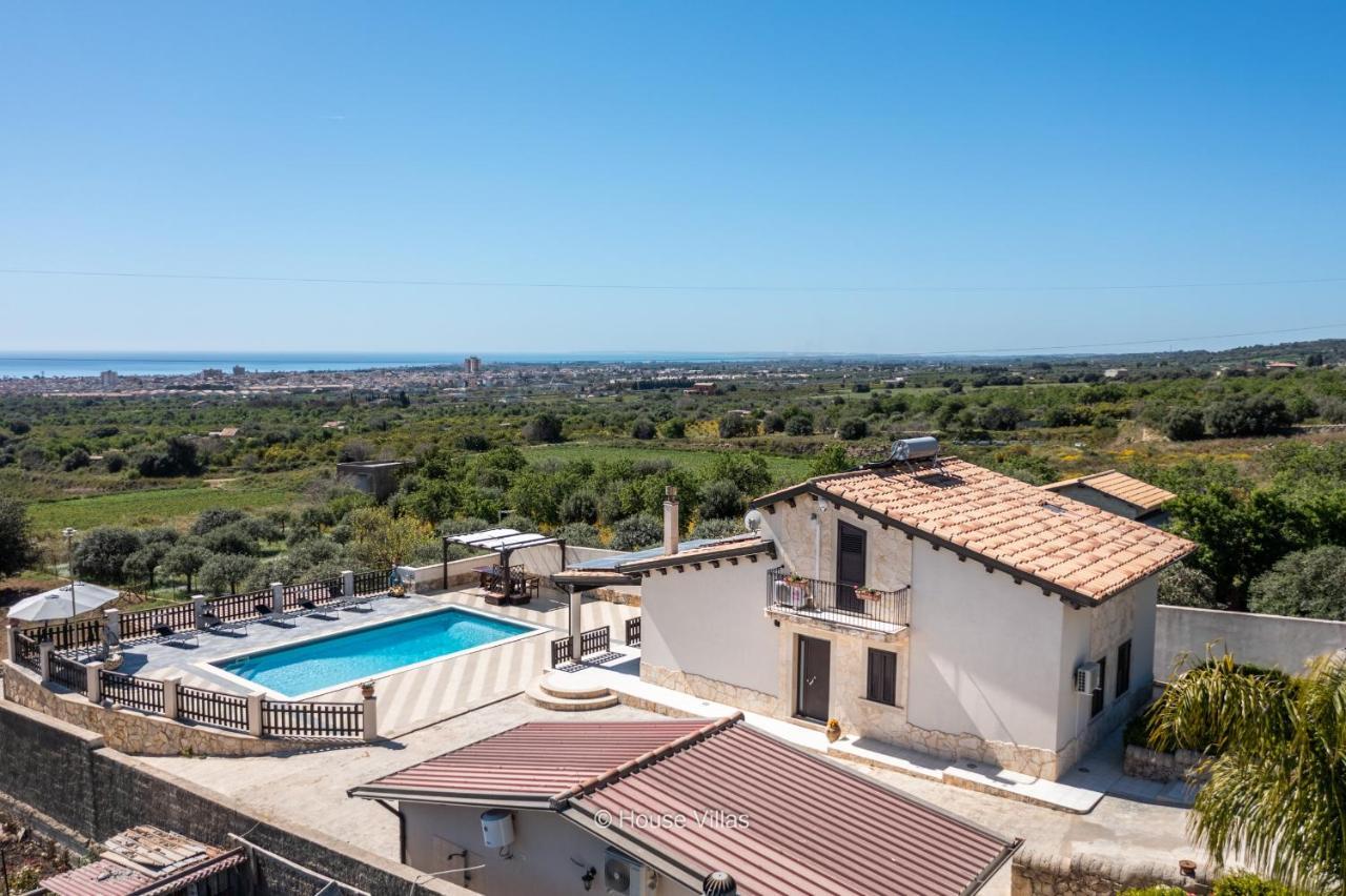 House&Villas - Villa Zora Avola Bagian luar foto